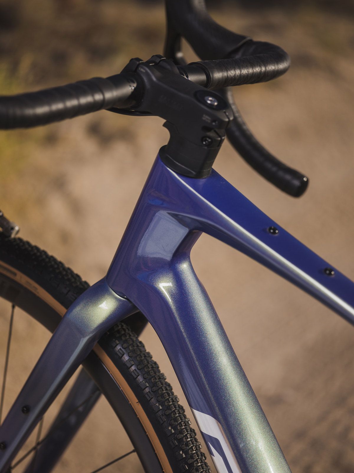 Giant Revolt Advanced Pro 0 60