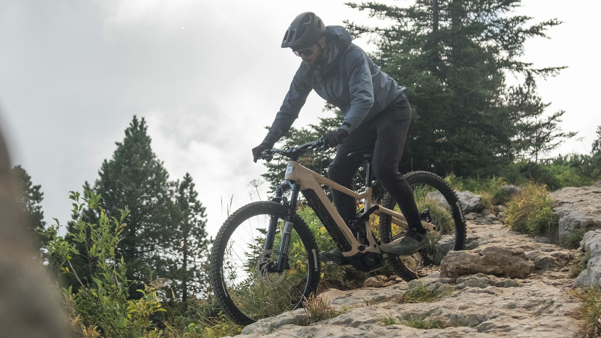 Lapierre Overvolt AM. Ahora con motor Bosch Performance Line CX 2025