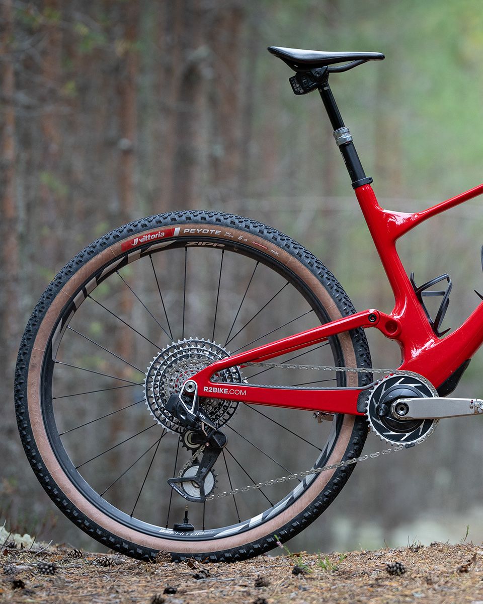 DANGERHOLM SPARK VISIONE SCOTT BIKE PHOTO BY GUSTAV GULLHOLM Slide 1