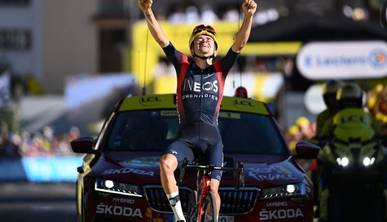 gran victoria de pidcock en alpe d huez foto nico vereecken sprint cycling agency 2 790x454