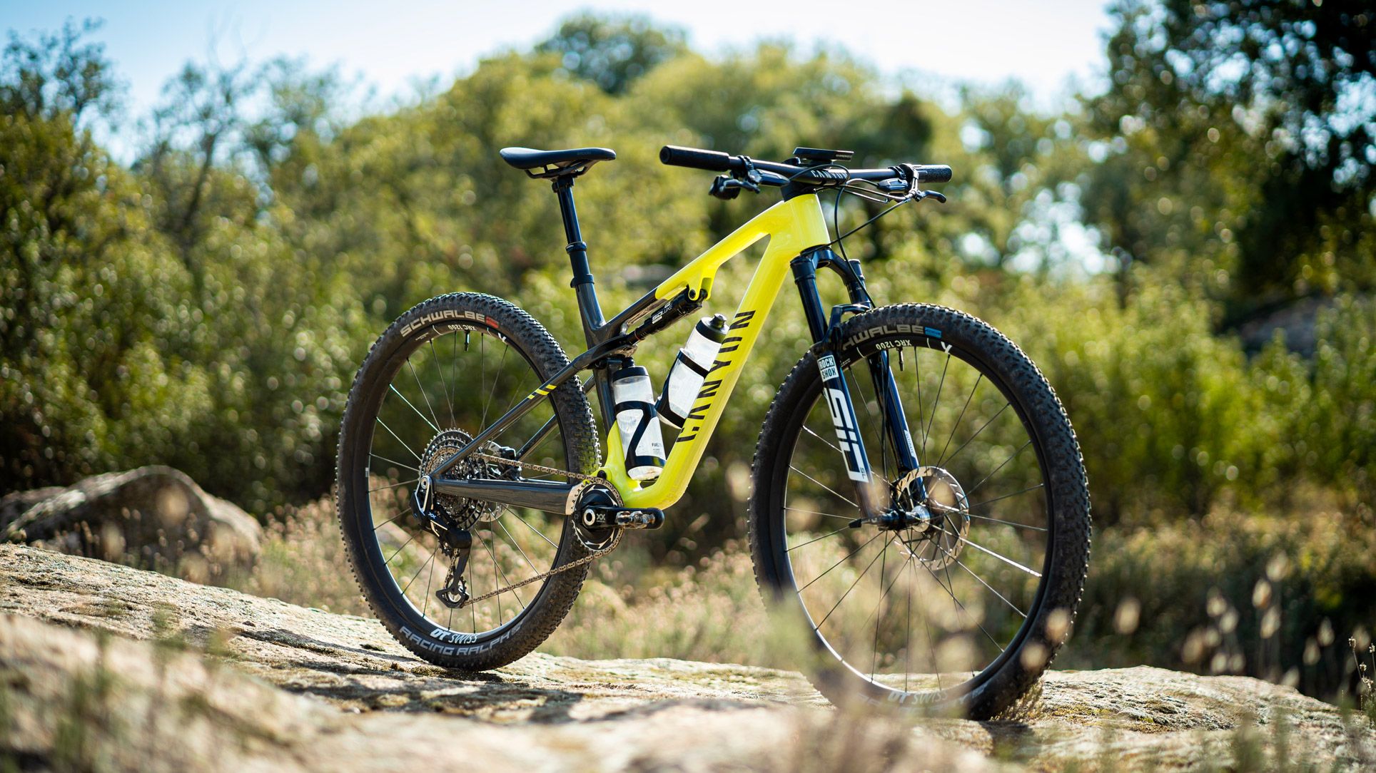 Probamos la Canyon Lux World Cup AXS 2025