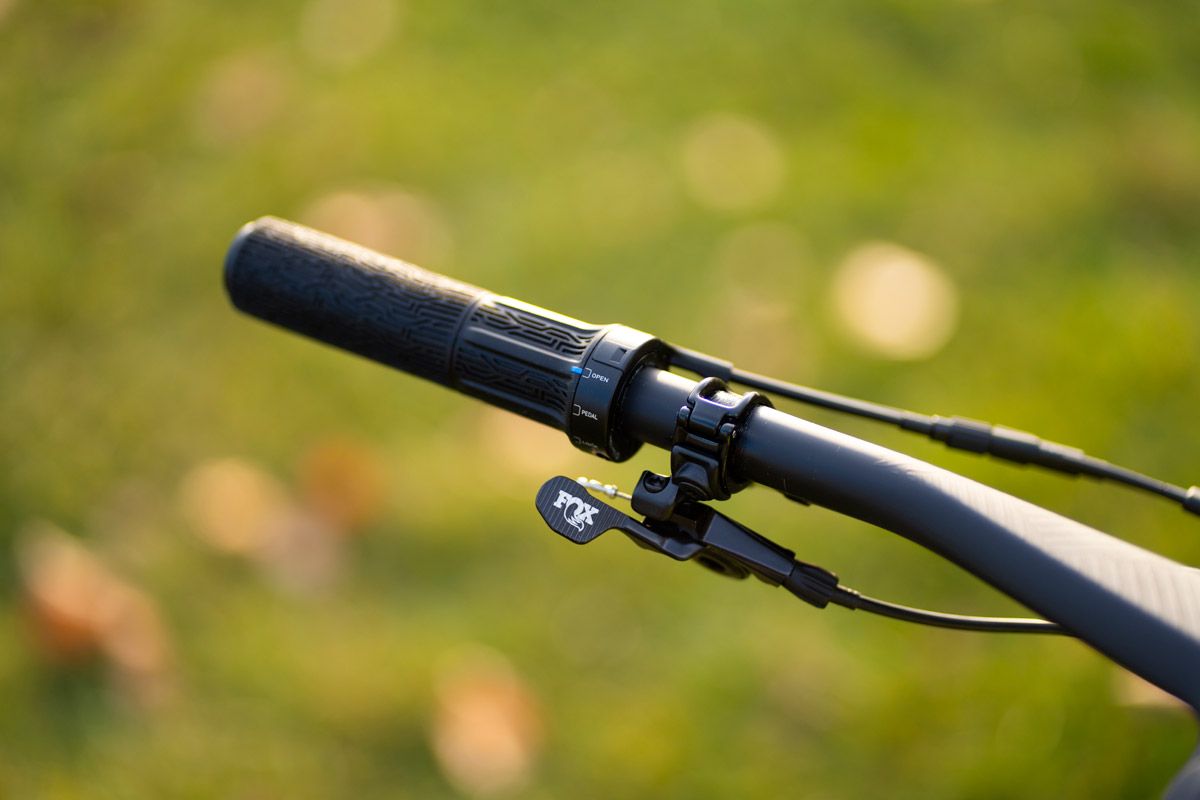 Detalles Canyon Lux World Cup CFR (20) Detalles Canyon Lux World Cup CFR (20)