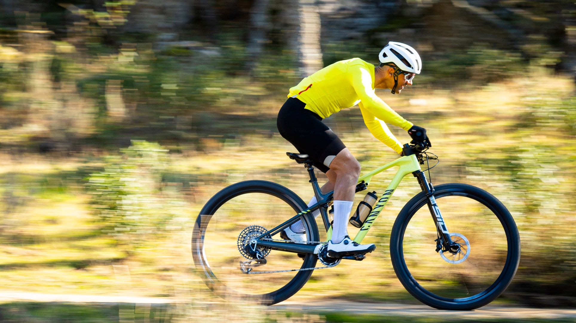 Probamos la Canyon Lux World Cup AXS 2025