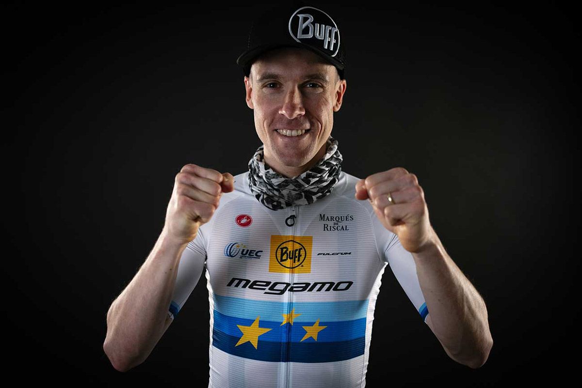 Martin Stosek. Buff Megamo