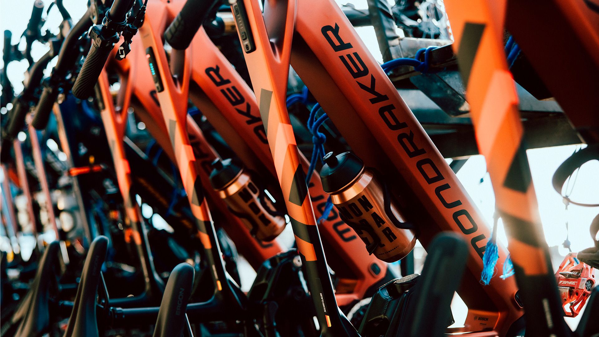 Mondraker Demo Ride. Prueba sus bicis en tiendas oficiales.