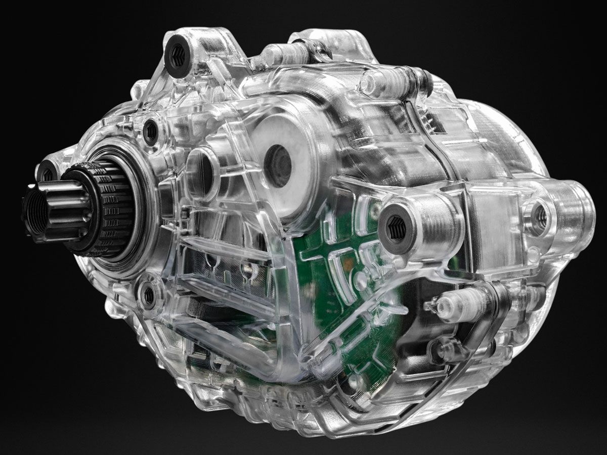 MY24 LEVO SW CLEAR MOTOR 3QUATERS DETAIL 1183