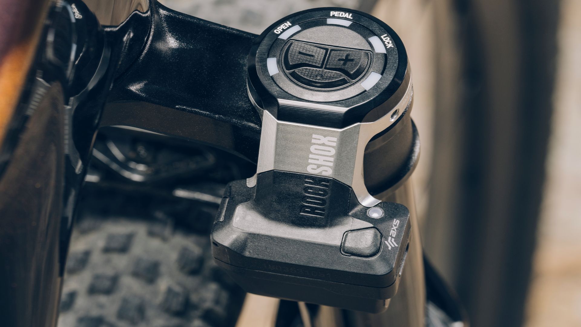 Nuevas funciones para el sistema de suspensión electrónico RockShox Flight Attendant