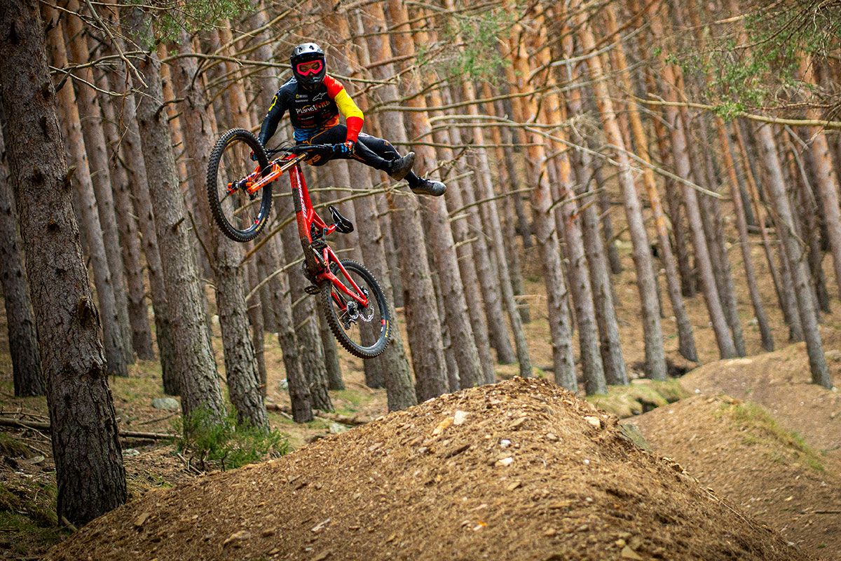 Jeep Dani Castellanos  (45)