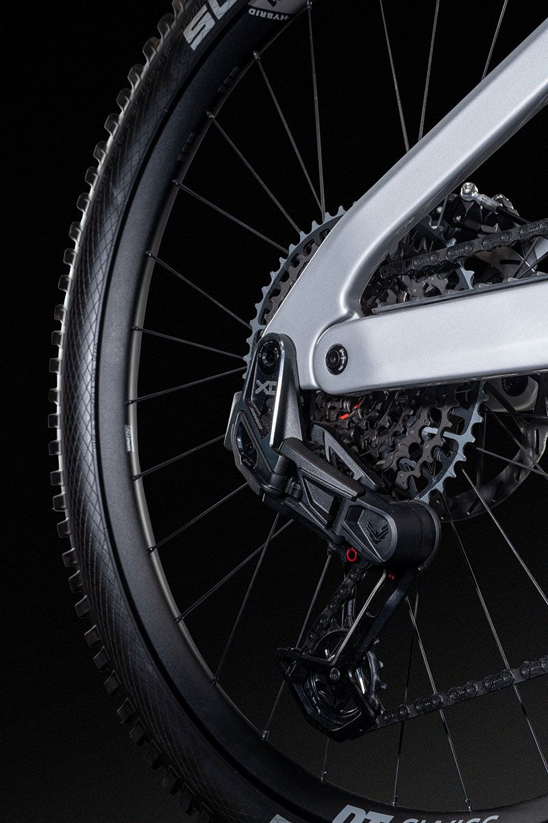 Overvolt GLP III SE   Argent Mercure   Lapierre x Alpine MY25   LGCTA400   Studio (7)