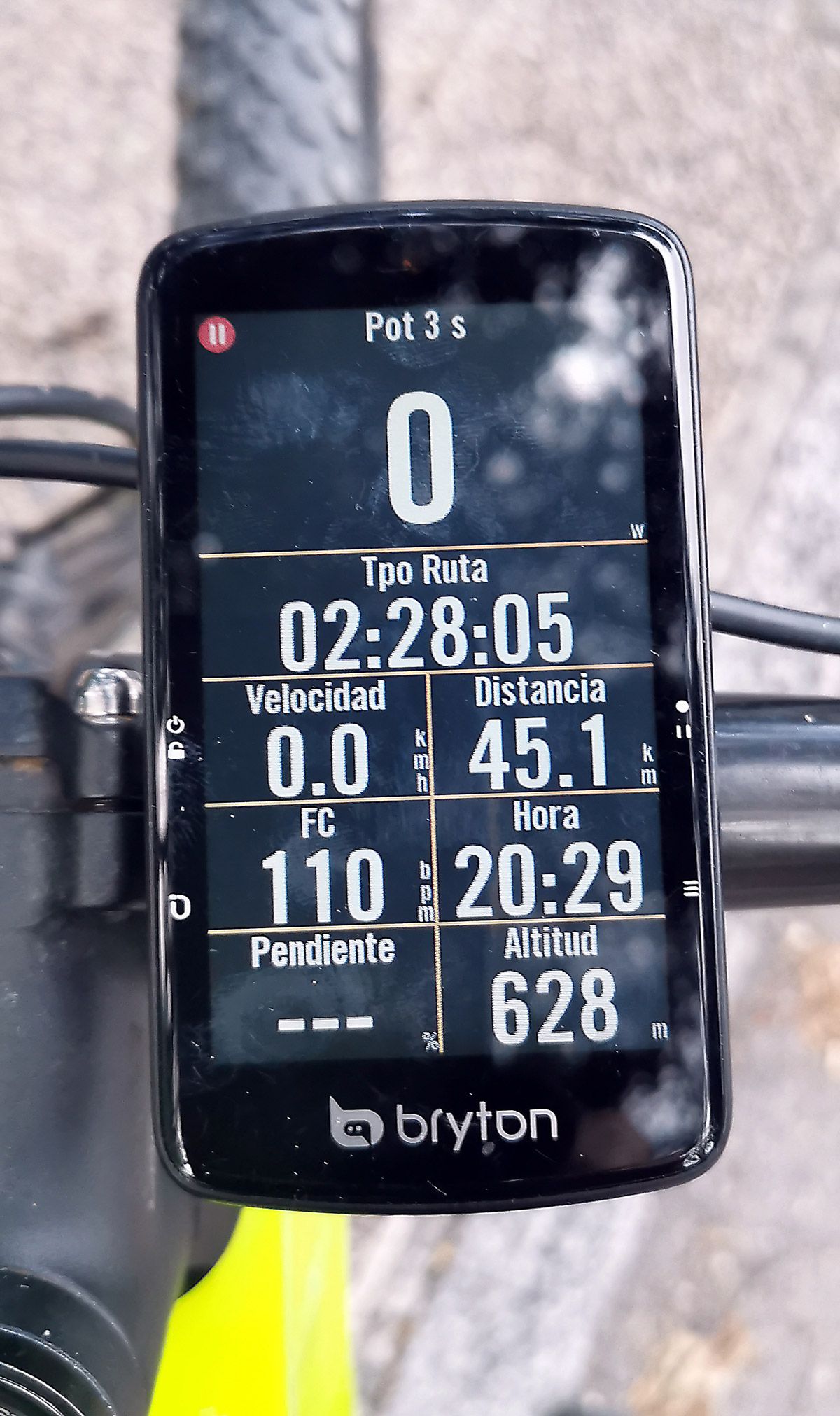 Bryton Rider S810 Detalle vista nocturna