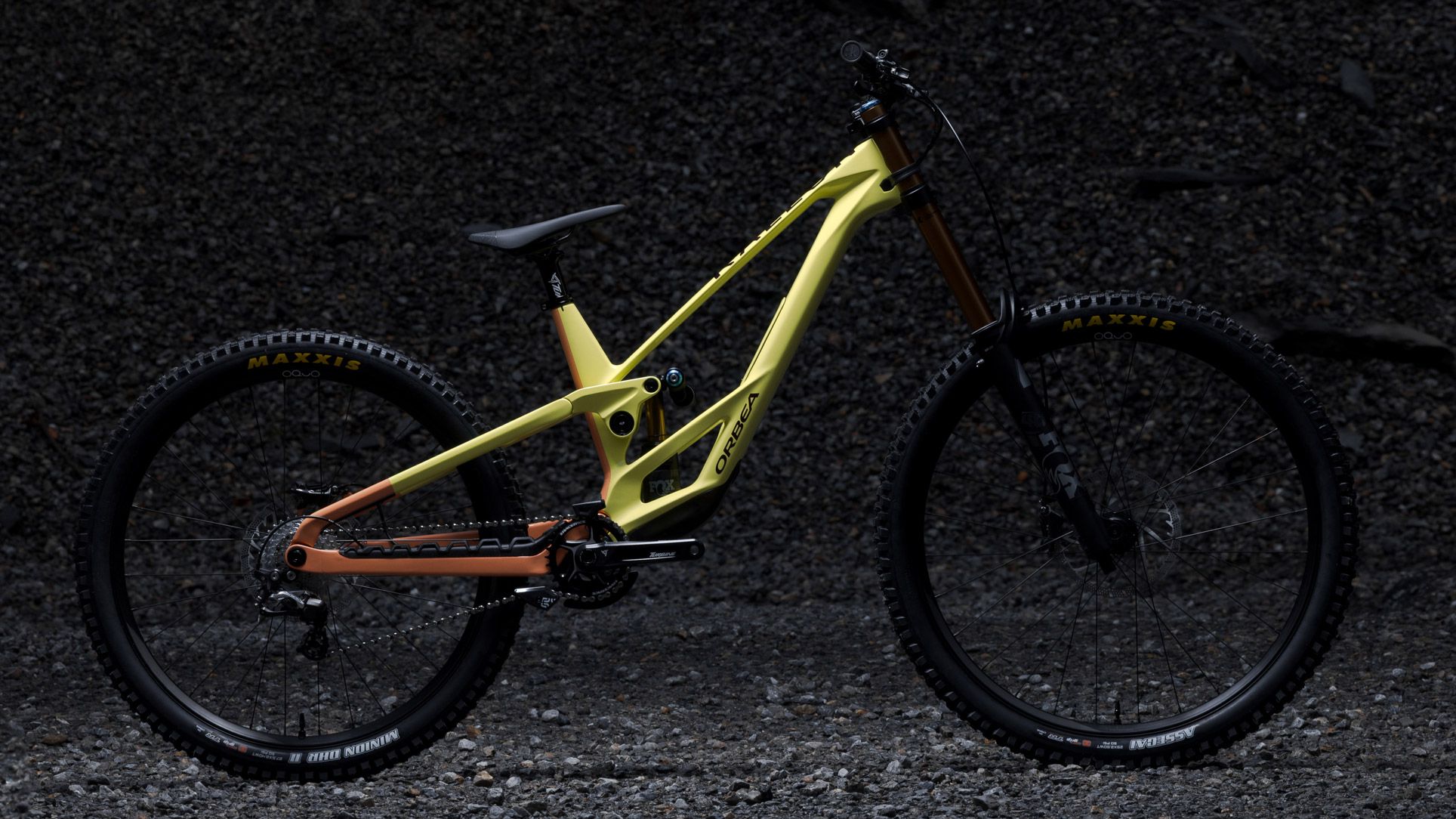 Orbea presenta su primera bici de descenso, la Rallon DH
