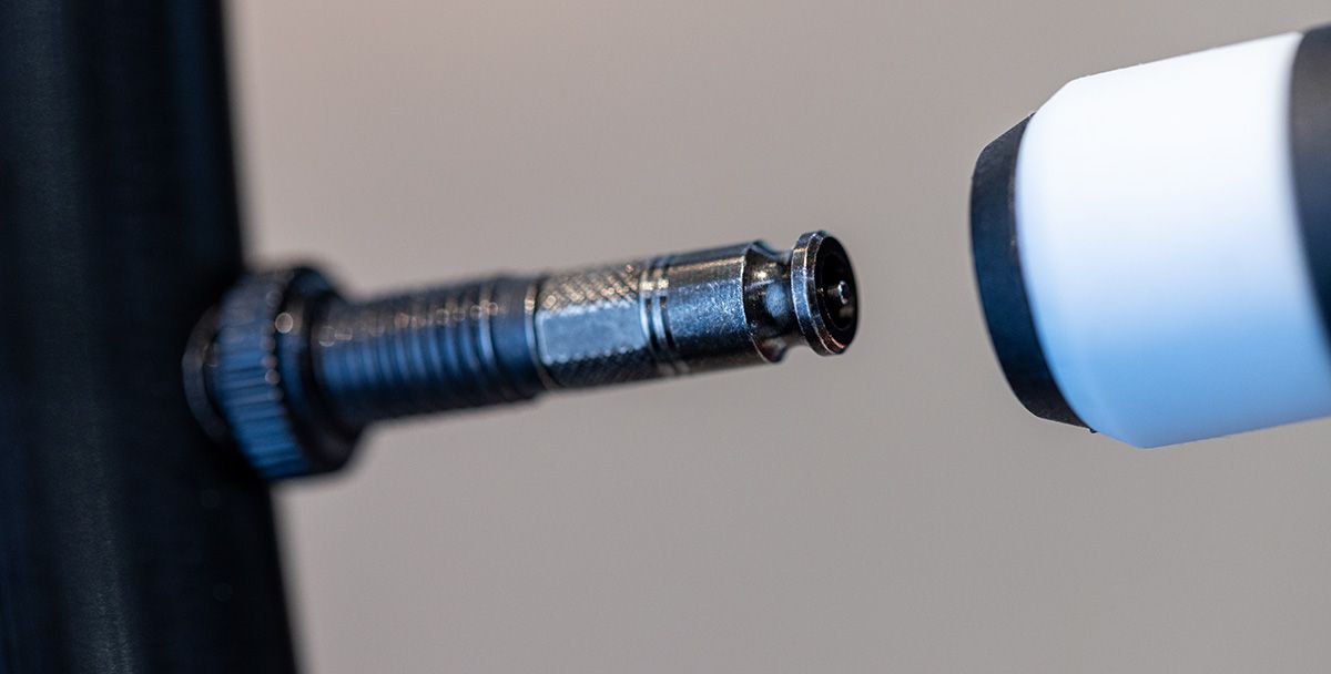 schwalbe clik valve pump head assembly