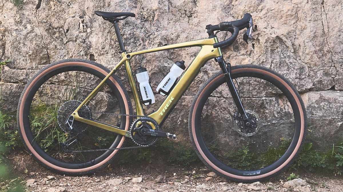 Trek lanza su primera eGravel, la Checkpoint+ SL