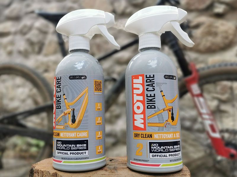 Motul Bike Care   Frame Clean