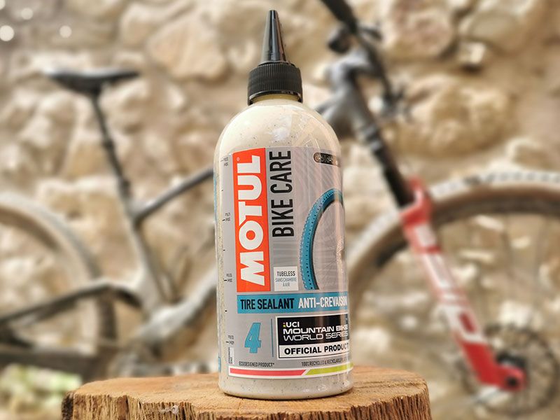 Motul Bike Care   Sellante tubeless