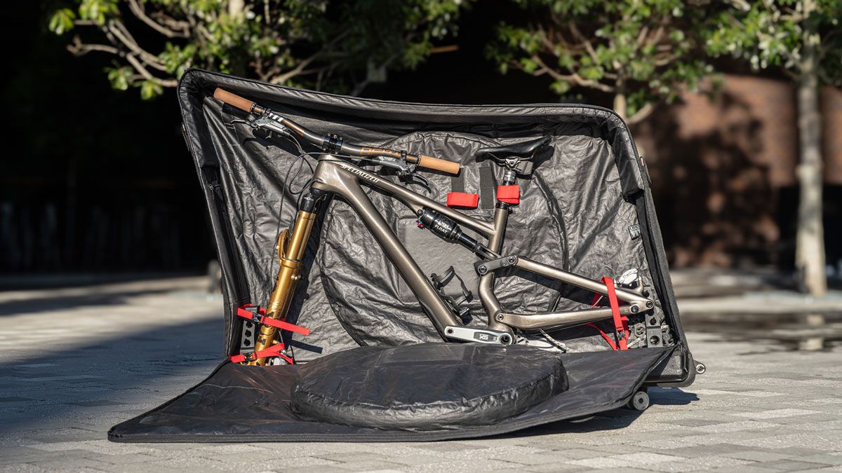 EVOC renueva la gama Bike Travel de bolsas de viaje para bicicletas