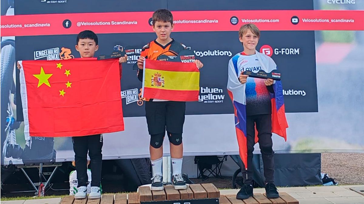 Aritz González, el niño madrileño de 9 años que conquista el Pumptrack