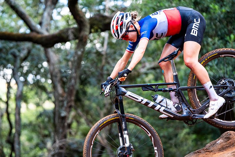 BMC ICS Carbon XC Cockpit (1)