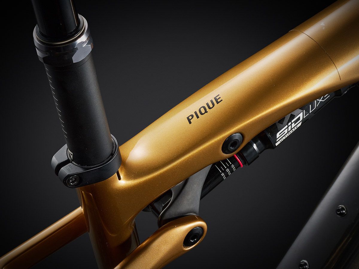 MY26 Pique Advanced SL 0 Color A D16 B