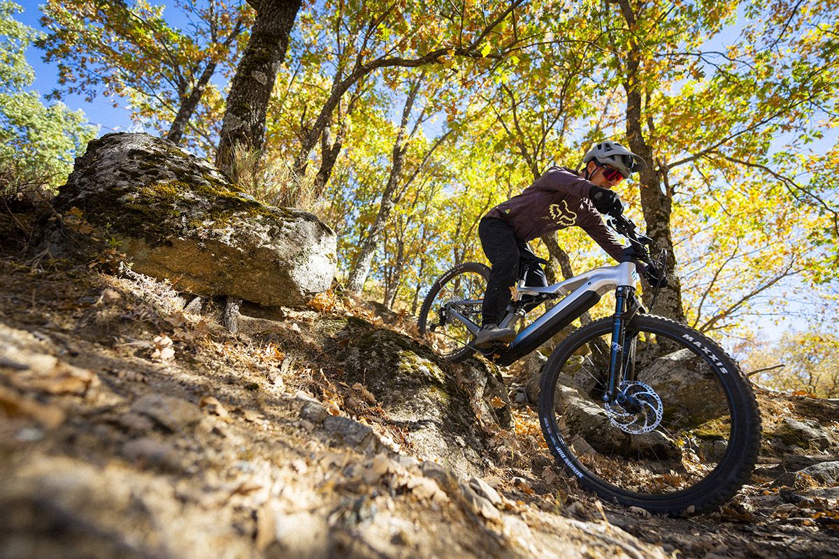 Accion Focus Thron2 9.8 17   copia