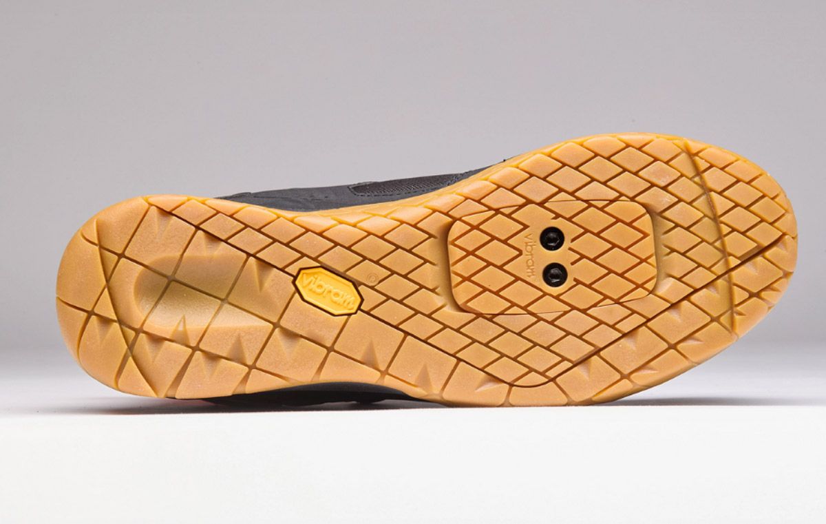 Estas zapatillas Ekoi tienen un descuento del 60 por ciento detalle 4