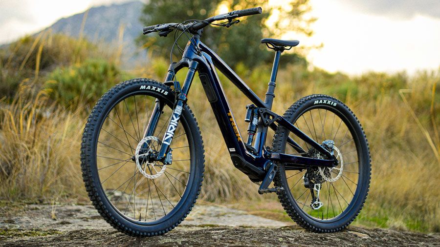 Trek Fuel+ EX 9.8 Eagle 90 Trek Fuel+ EX 9.8 Eagle 90