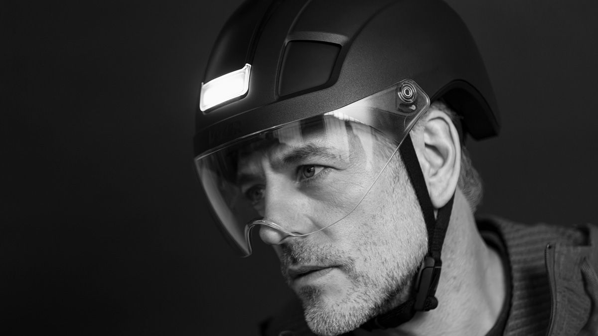 Lazer Nova KinetiCore, el casco con certificación NTA para eléctricas