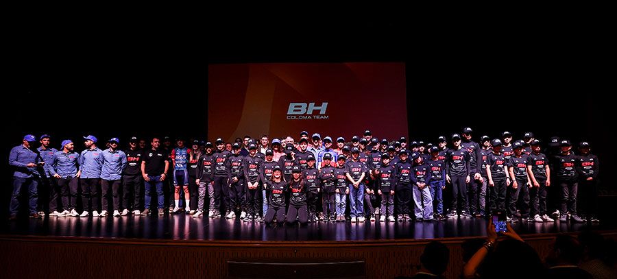 El Auditorio Municipal de Logroño durante la presentación oficial del equipo BH Coloma Team 2026