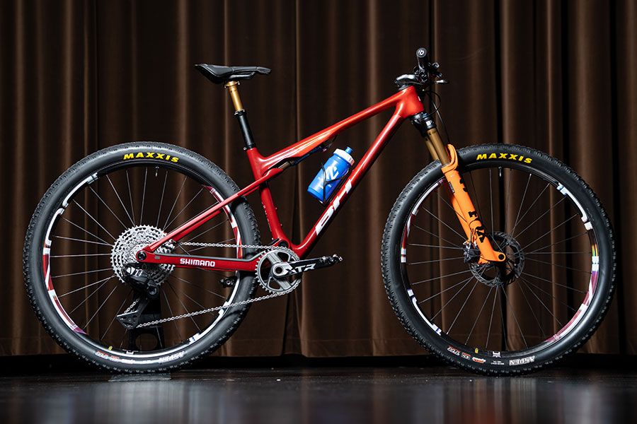 BH Lynx SLS y Lynx Race. Las bicis oficiales del BH Coloma Team 2026