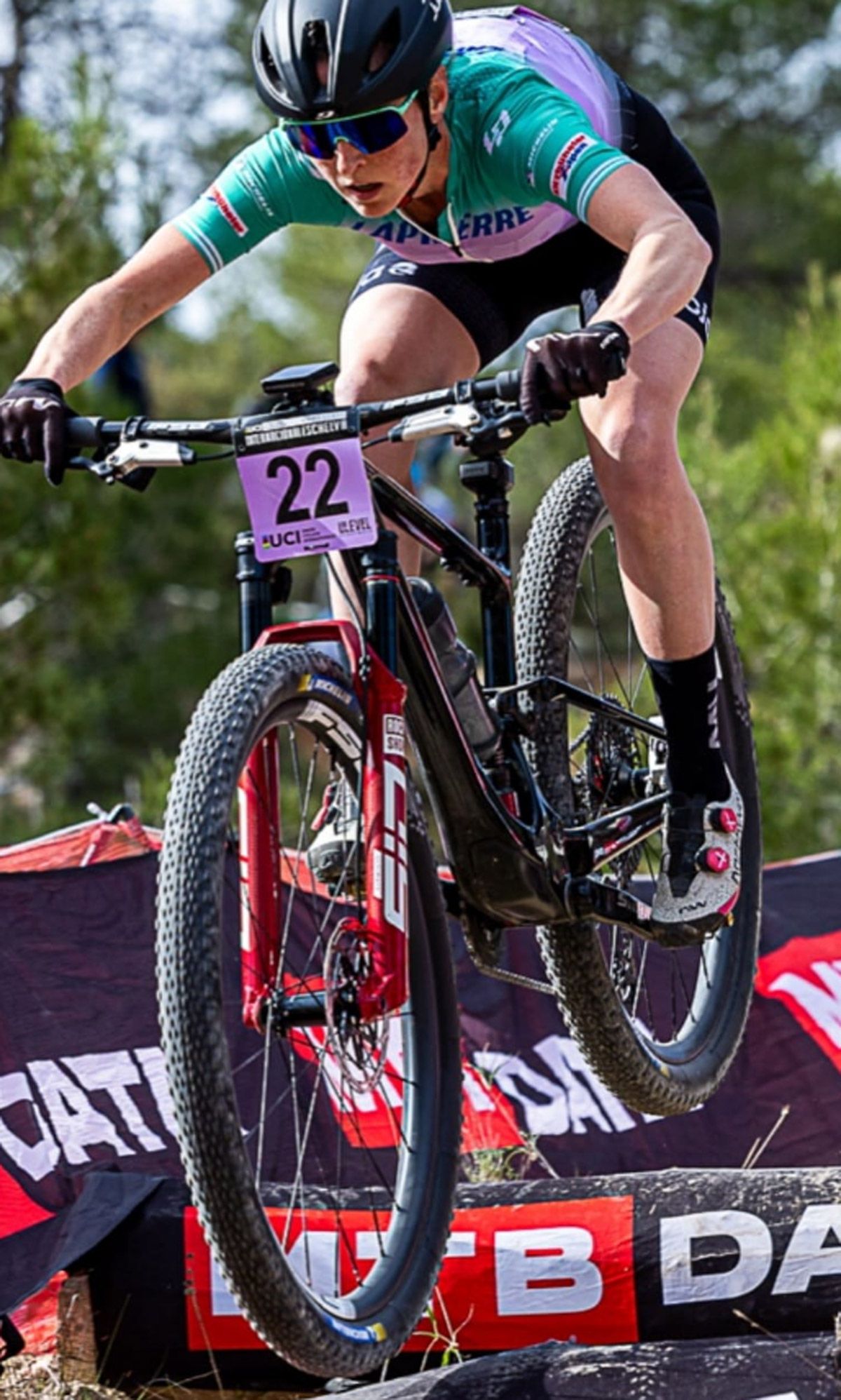 Canyon y Lapierre presentaron en Chelva nuevas bicis, con victoria detalle2