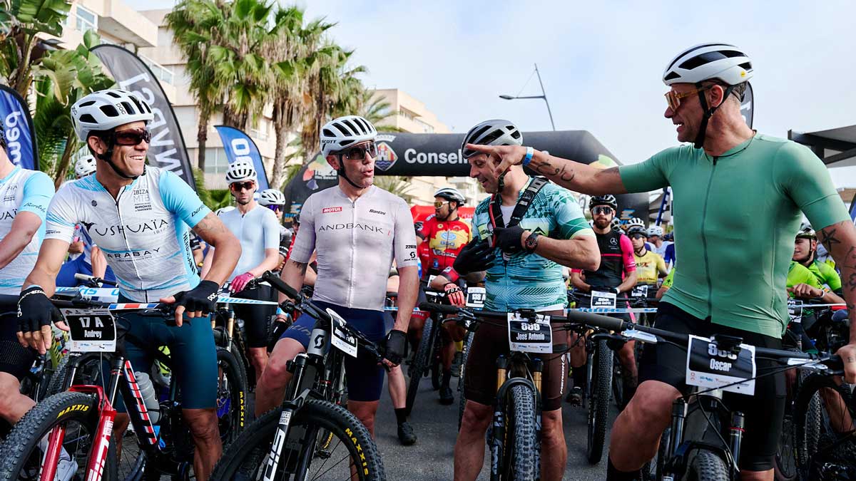 Leyendas y campeones del ciclismo se reúnen en la Vuelta a Ibiza MTB 2026