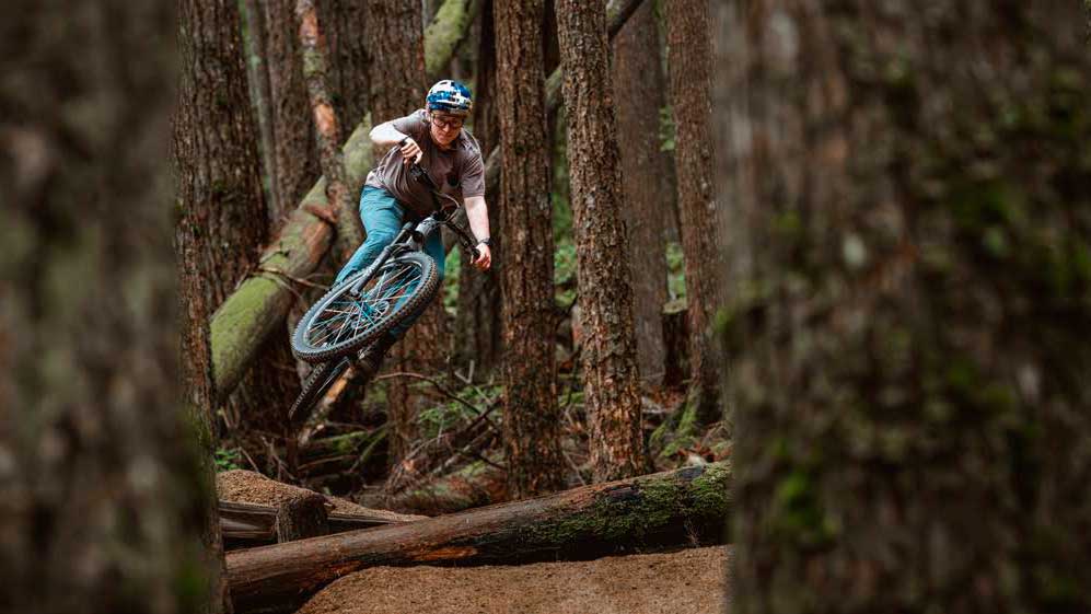 Schwalbe reestructura su gama y lanza Romy, el nuevo neumático versátil