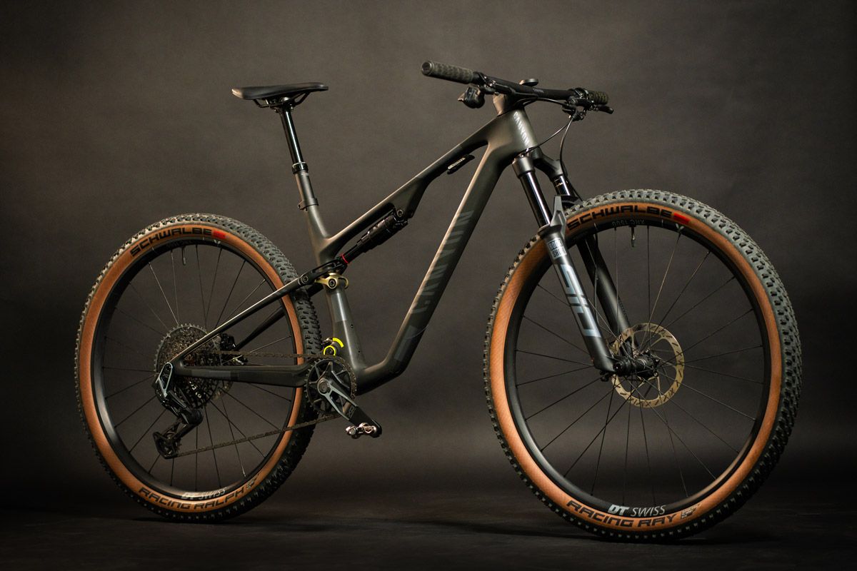 Canyon Lux World Cup 32