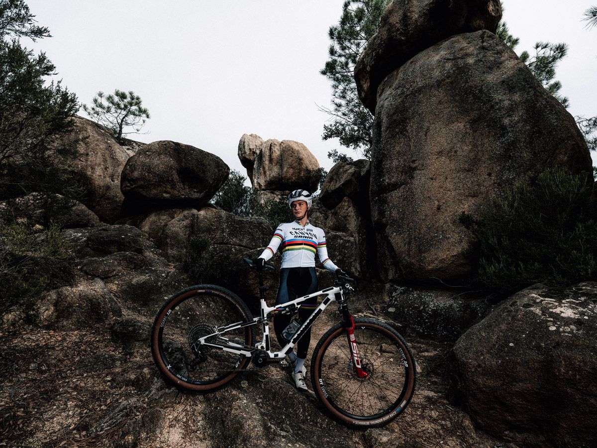 2026 ACT Lux WC x Prototype   Teaser bike 4409 4410 x ALL (40)