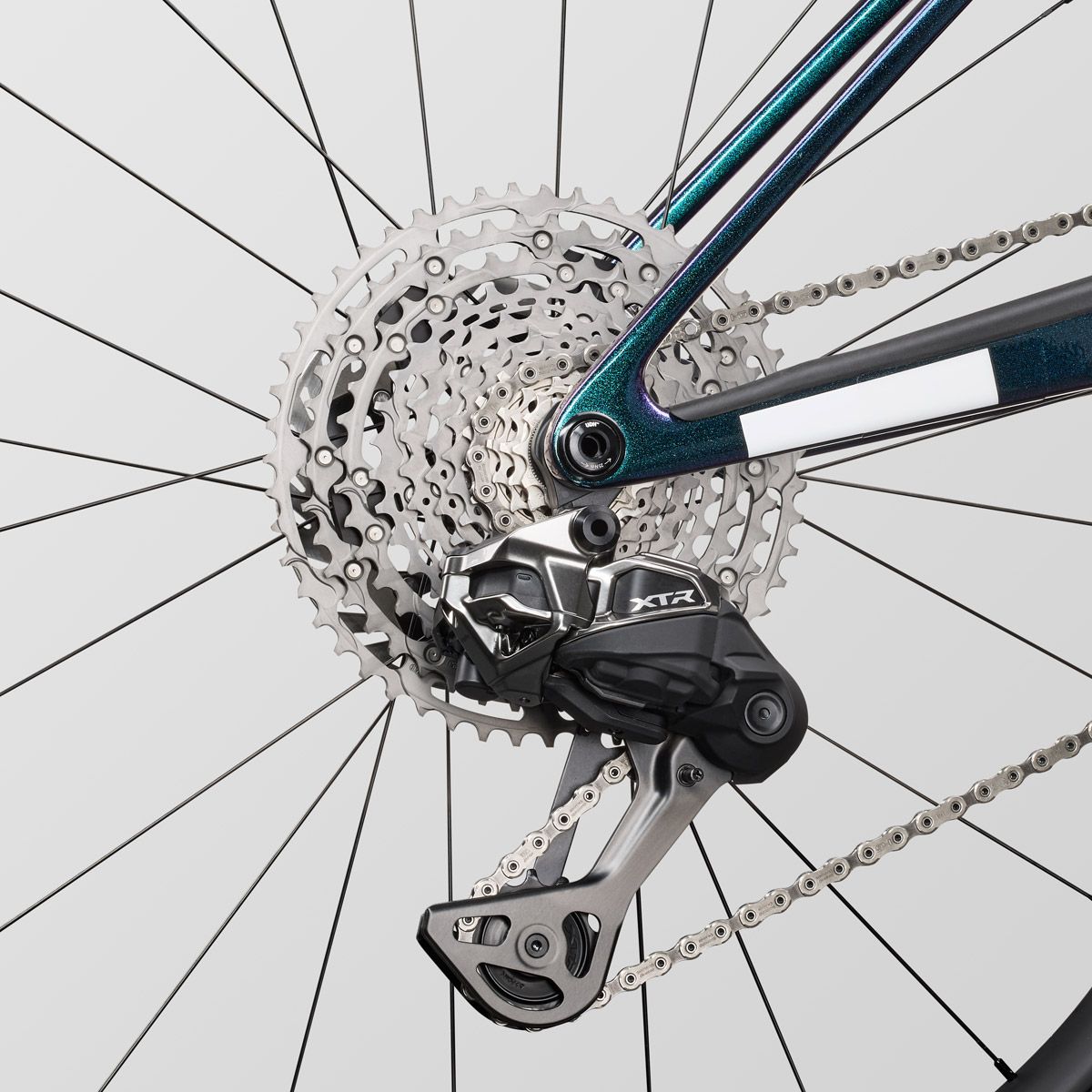 2027 COM 1 lux wc cfr xtr di2 4409 M195 P03 rear derailleur