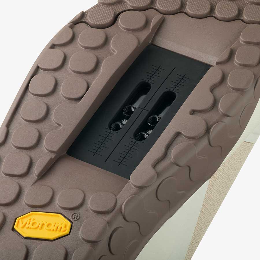 GRGCVTR1K2W12 5 fizik versor off white anthracite shoes