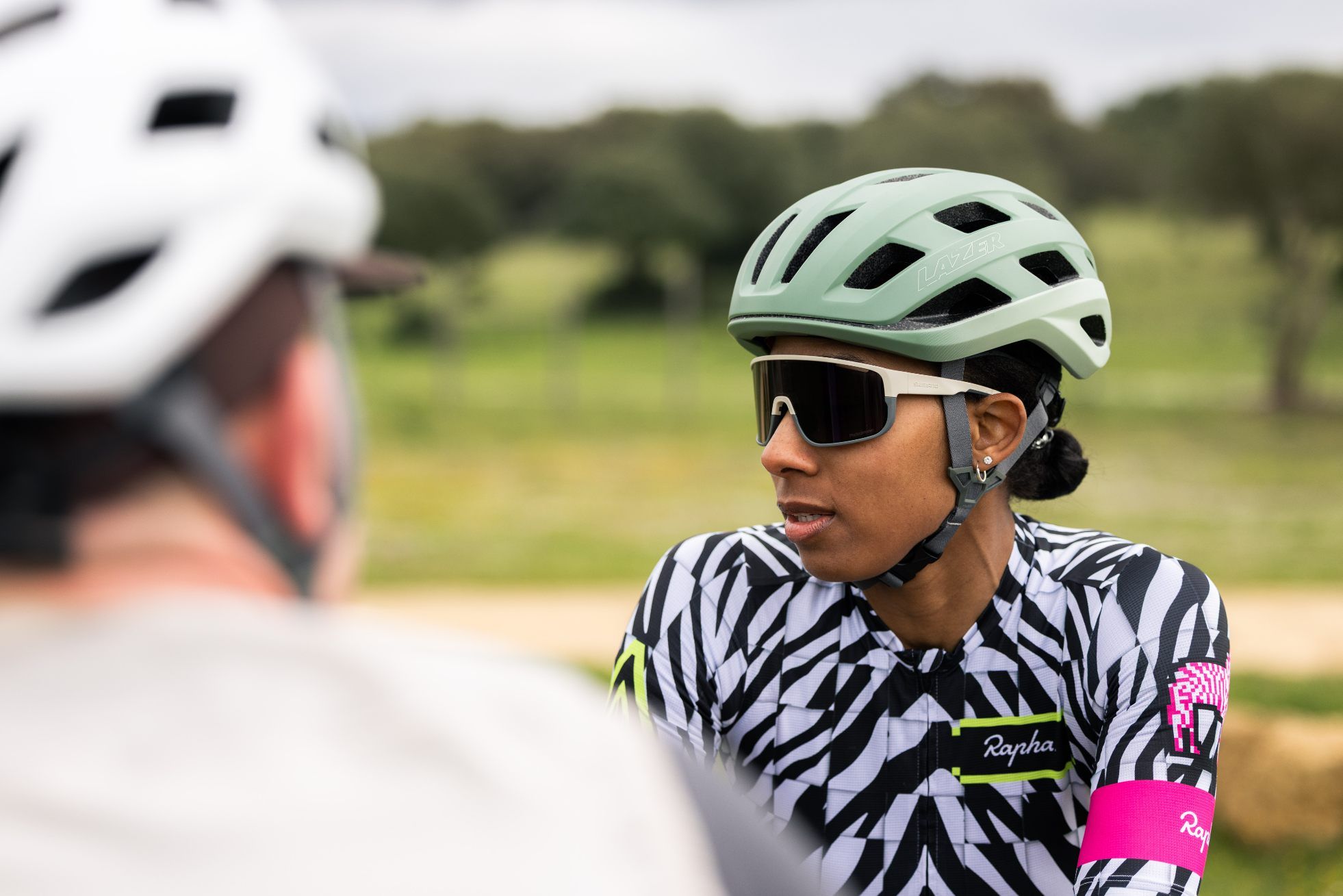Lazer presenta el casco Blade KinetiCore para carretera y gravel.