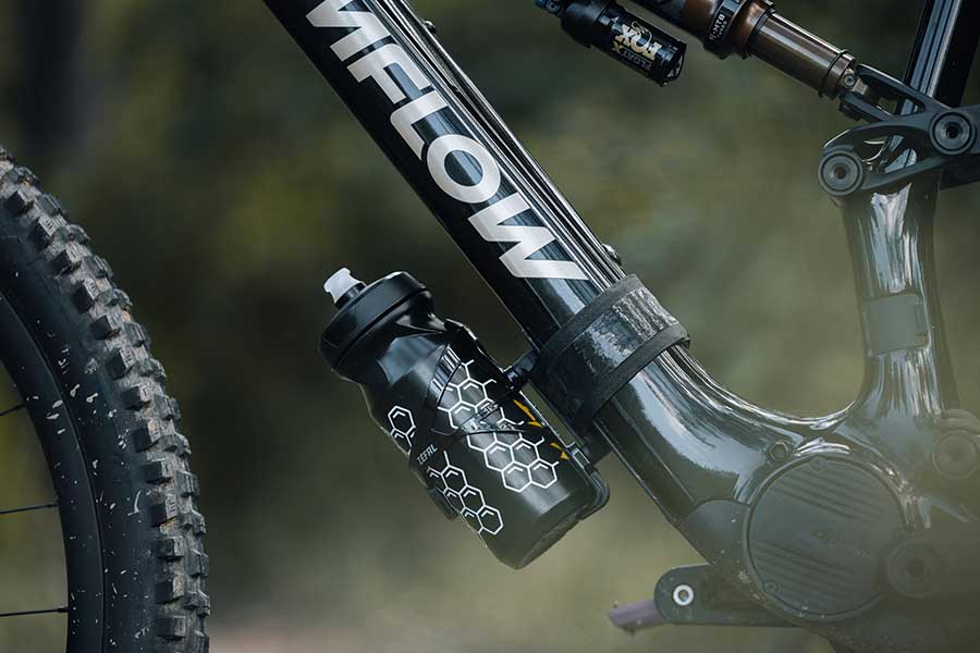 1798 Universal Cage Mount lifestyle (4)