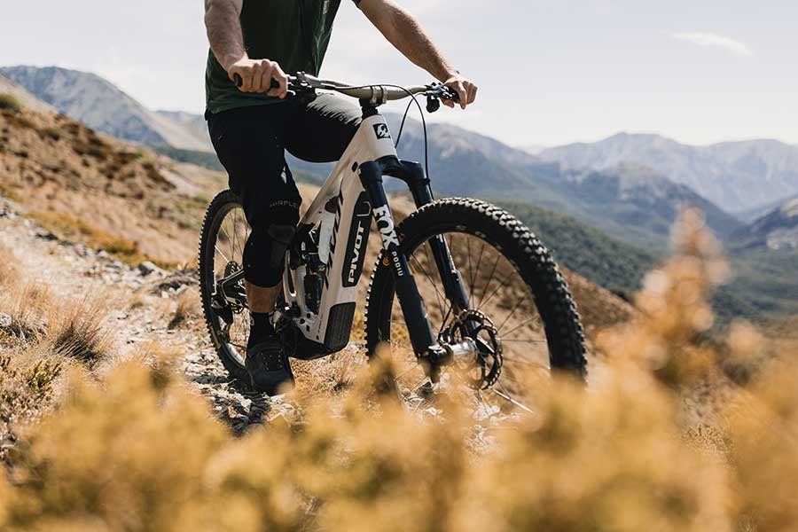 Shuttle LT NZ PivotCycles