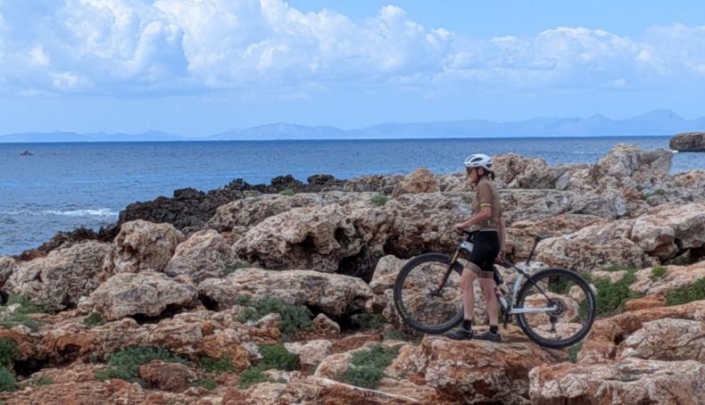 Menorca sobre dos ruedas, una aventura inolvidable con Pedales del Mundo