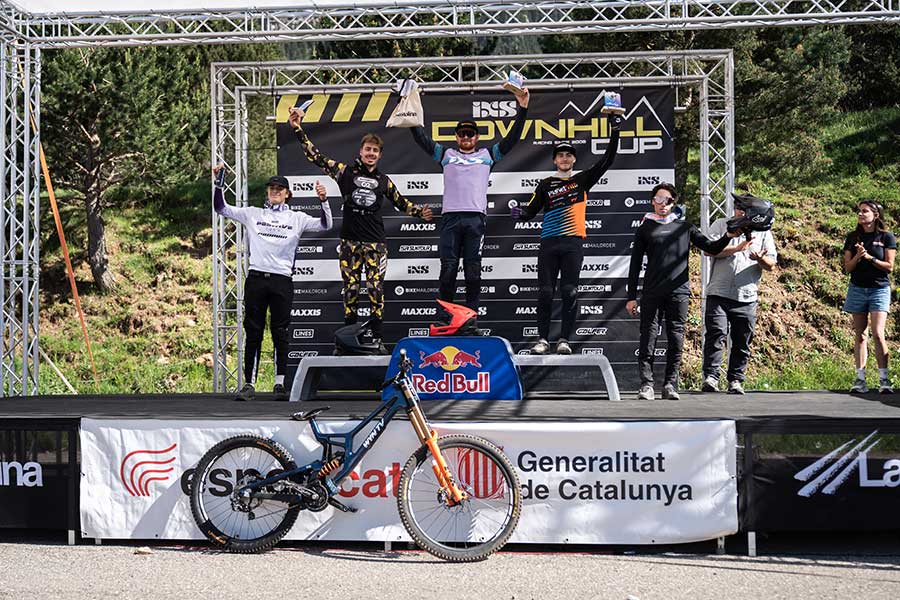 Podio Masculino 07 06 2026 dhlamolina pau 59