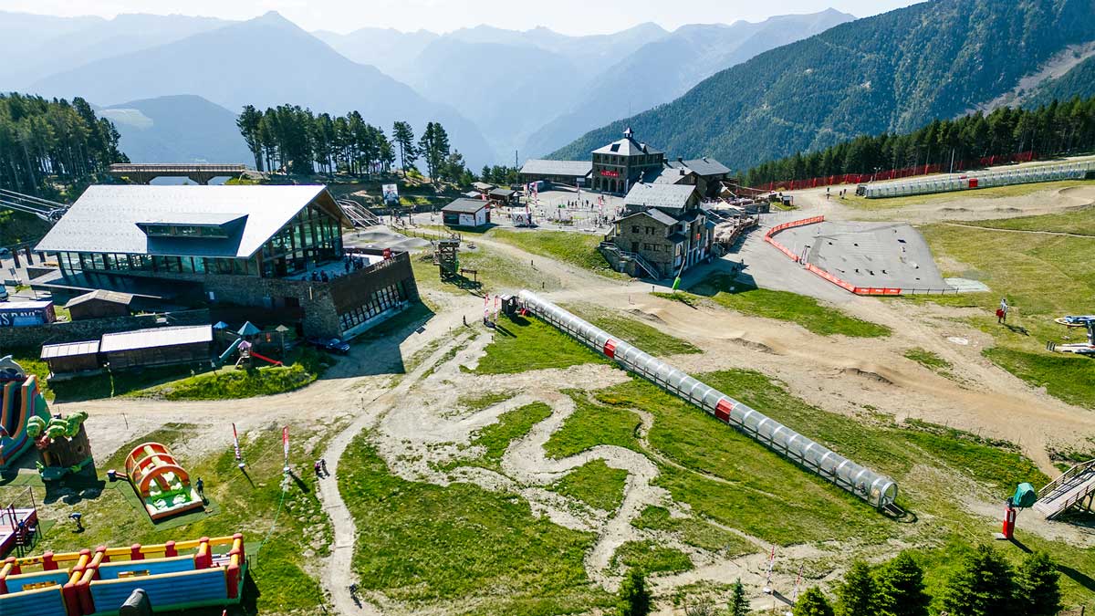 Pal Arinsal y Grandvalira abren el verano con MTB, nuevas instalaciones y propuestas familiares