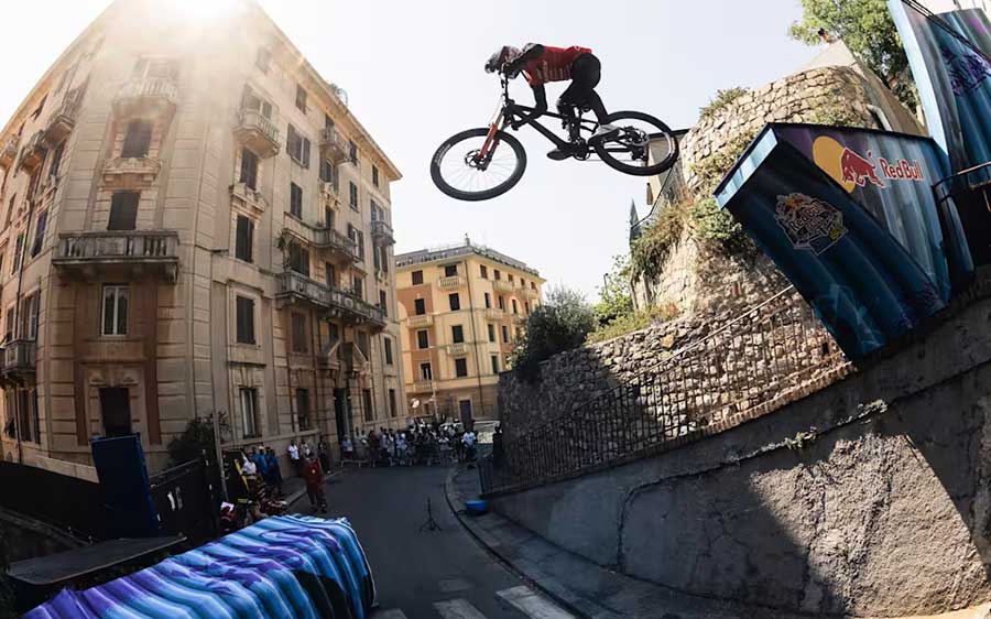 johannes fischbach red bull genova cerro abajo 2026