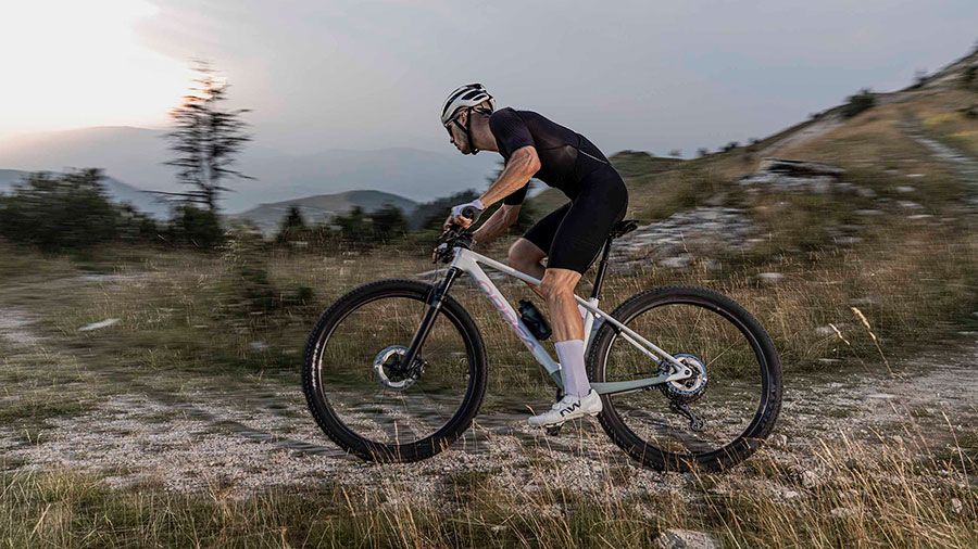 SELLE ITALIA 2026 SLR XC action (1)