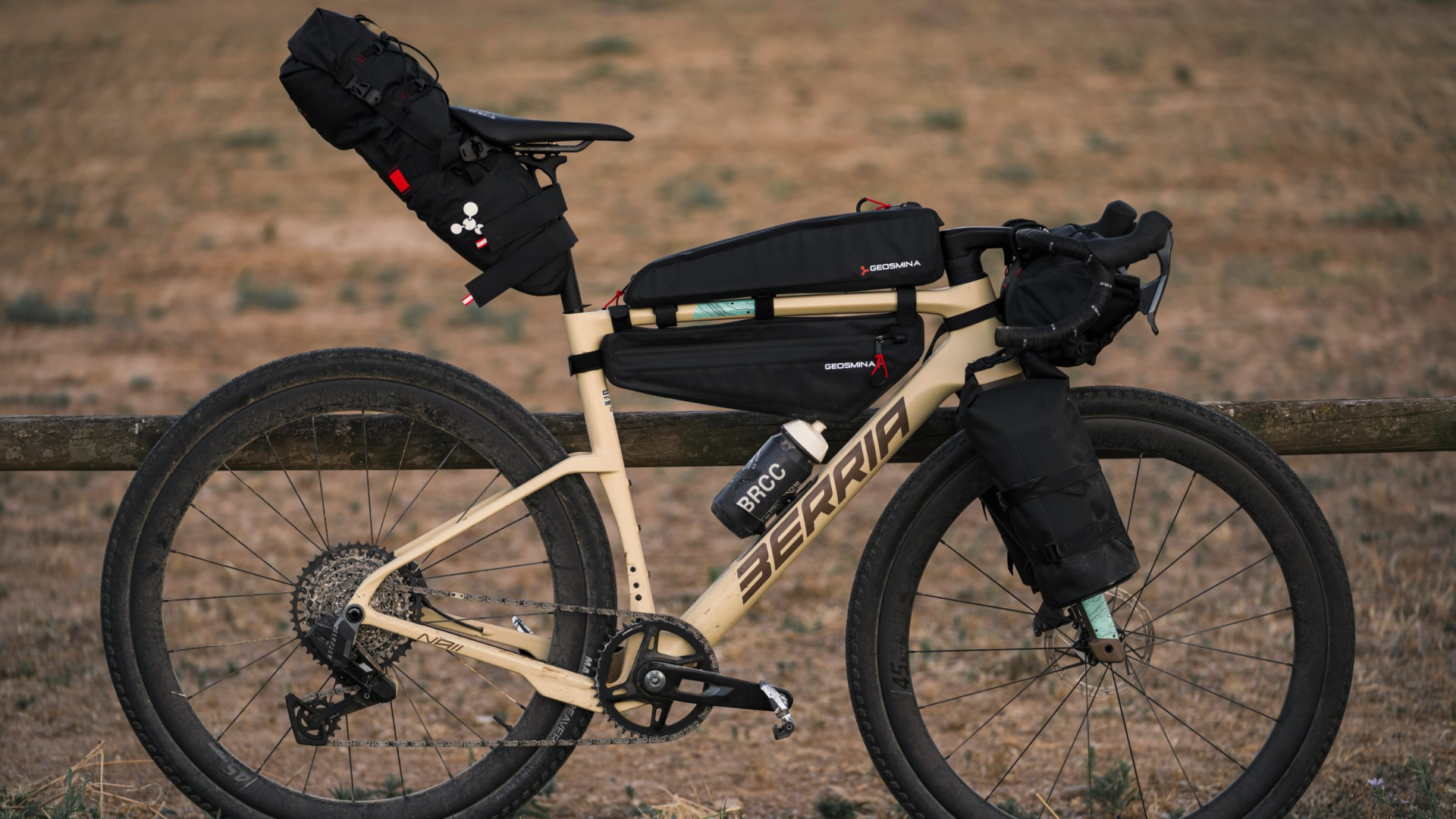 Berria amplía su familia gravel con la nueva NAII X.