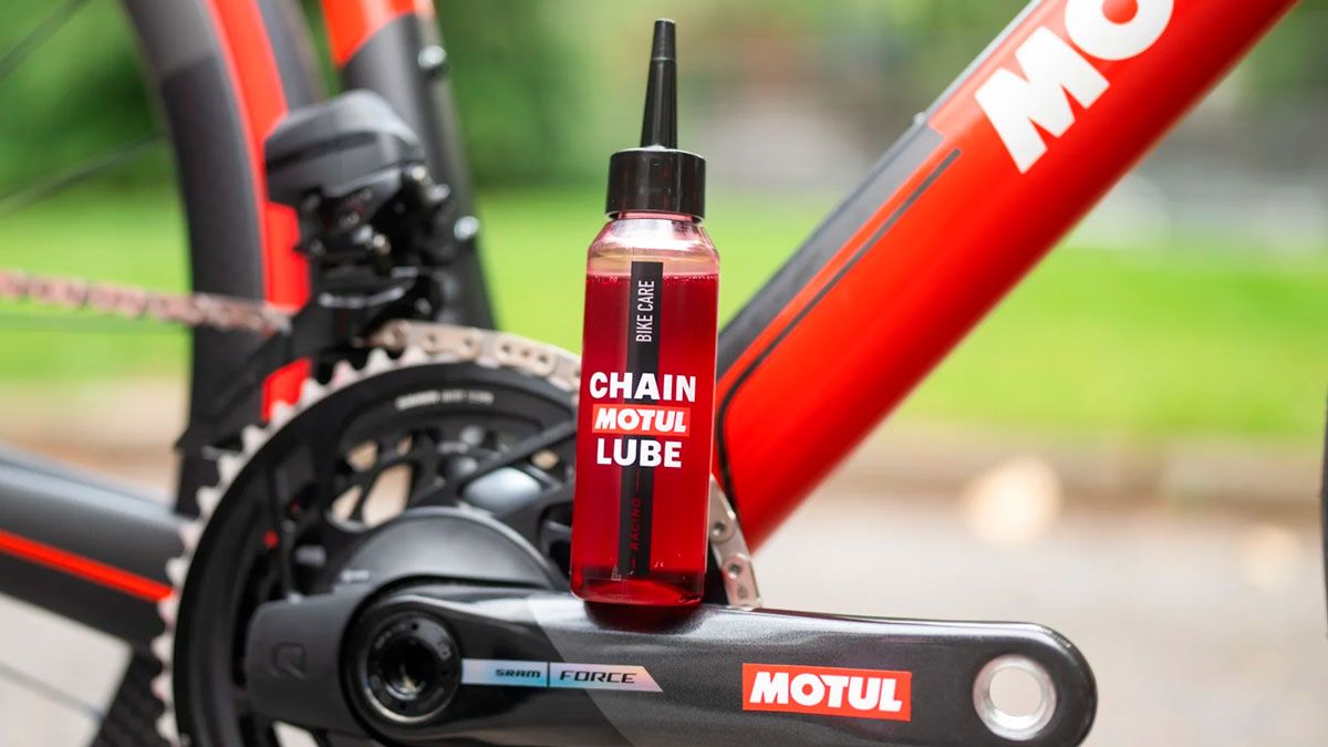 Racing Chain Lube, el nuevo lubricante de competición de Motul