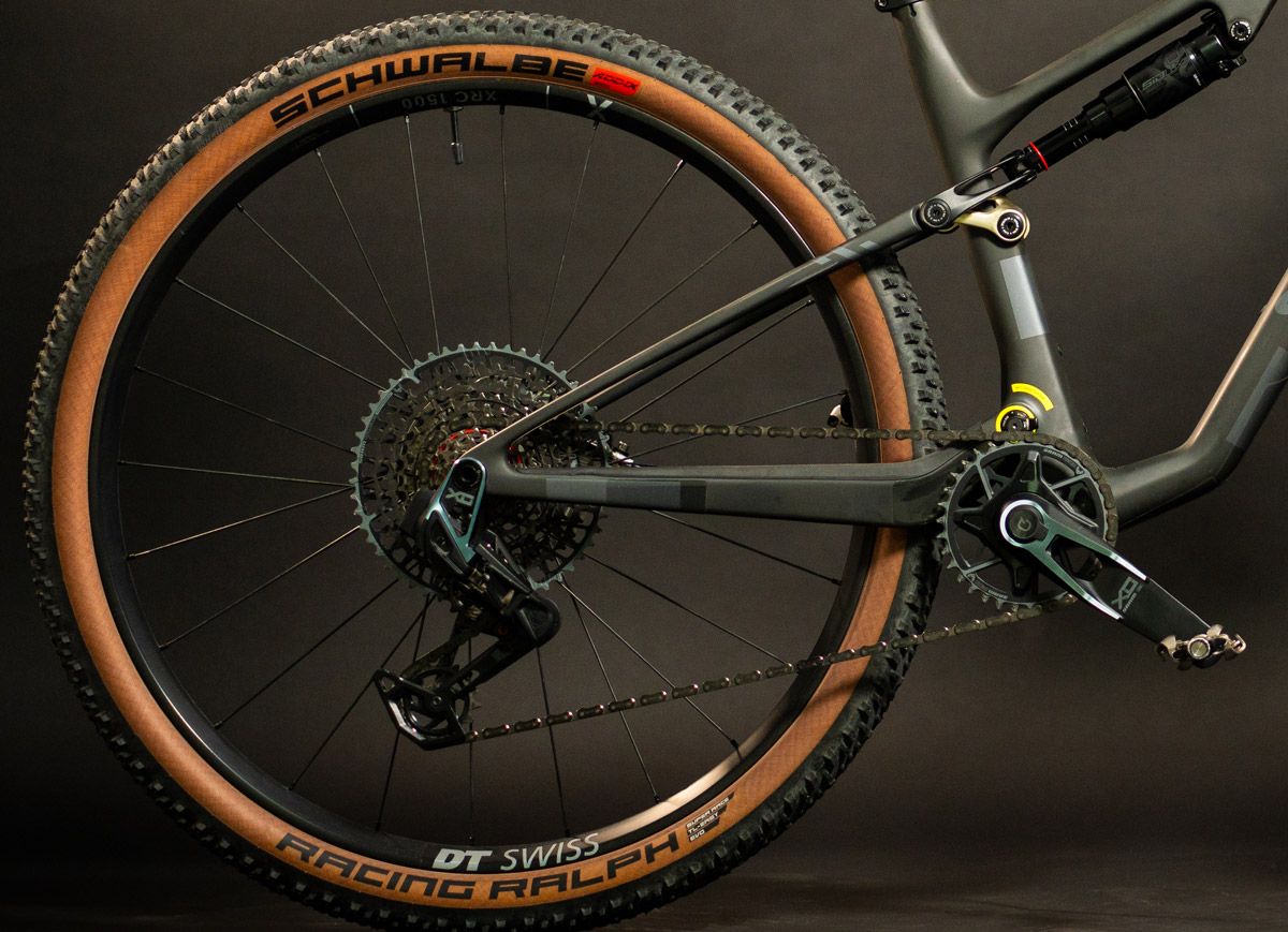 Canyon Lux World Cup trasera