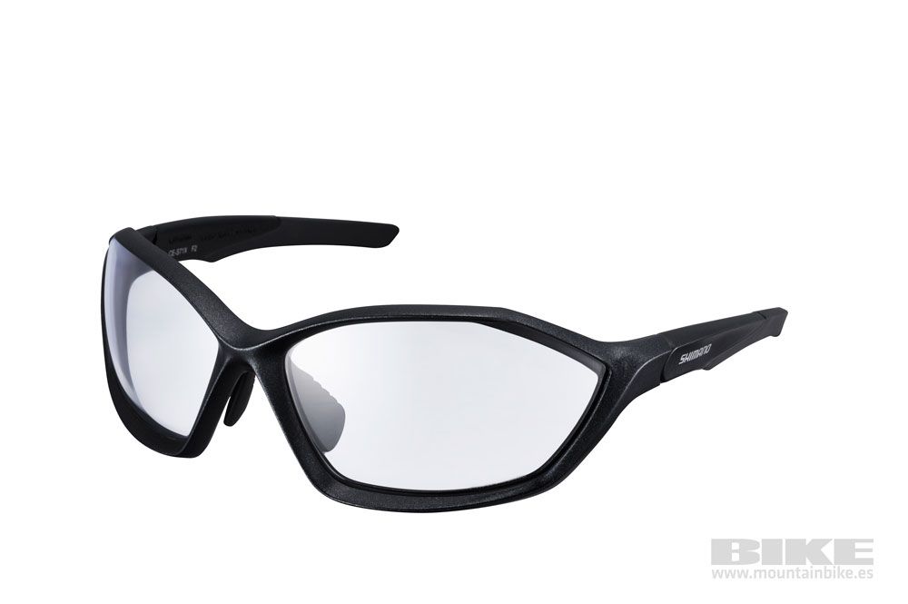 Nuevas zapatillas y gafas Shimano 2014