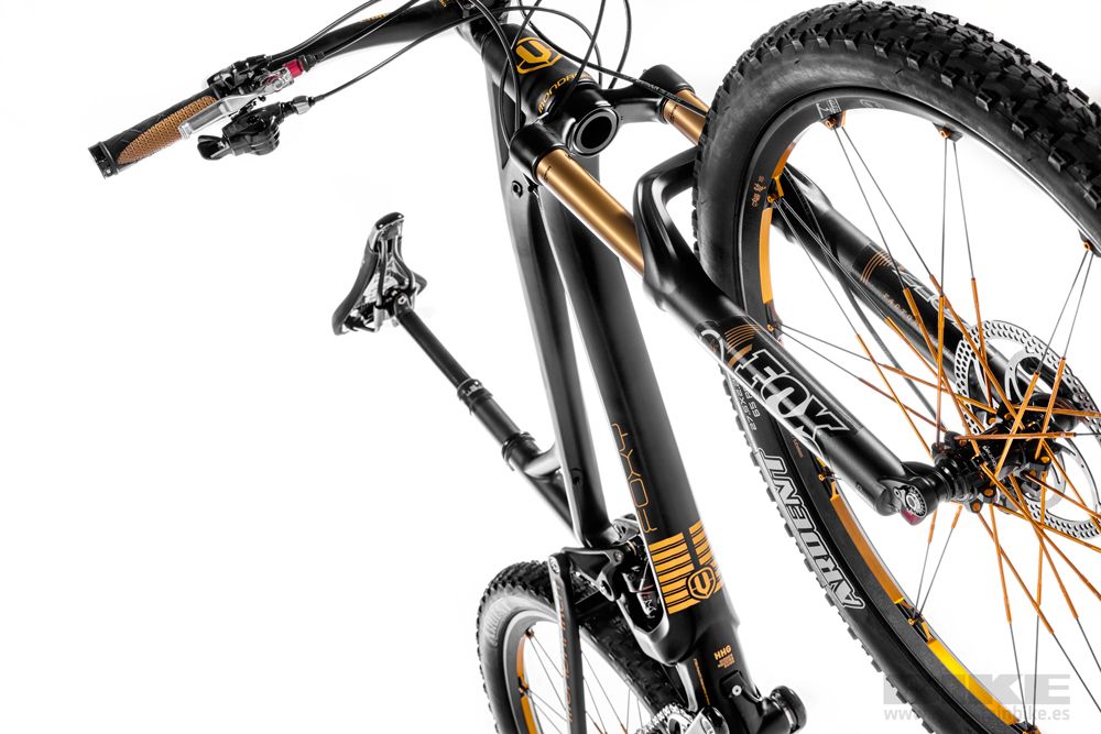 Nueva Mondraker Foxy Carbon 2014