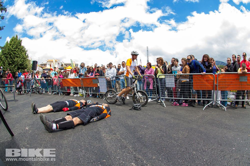 Zona Expo y exhibiciones Test The Best 2014-1